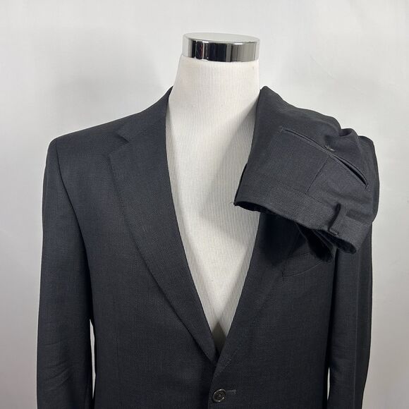 Jos A Bank 42R Suit 36x31 Pleated Gray Knit 100% Wool Two Button Double Vented